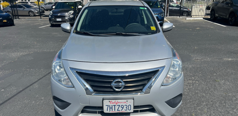 Nissan Versa 2015