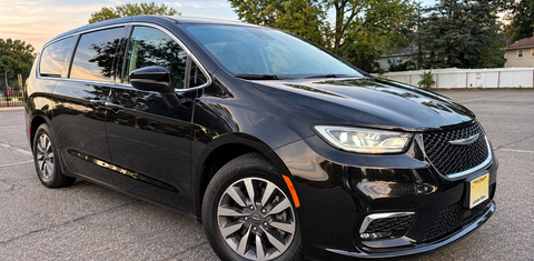 Chrysler Pacifica 2023