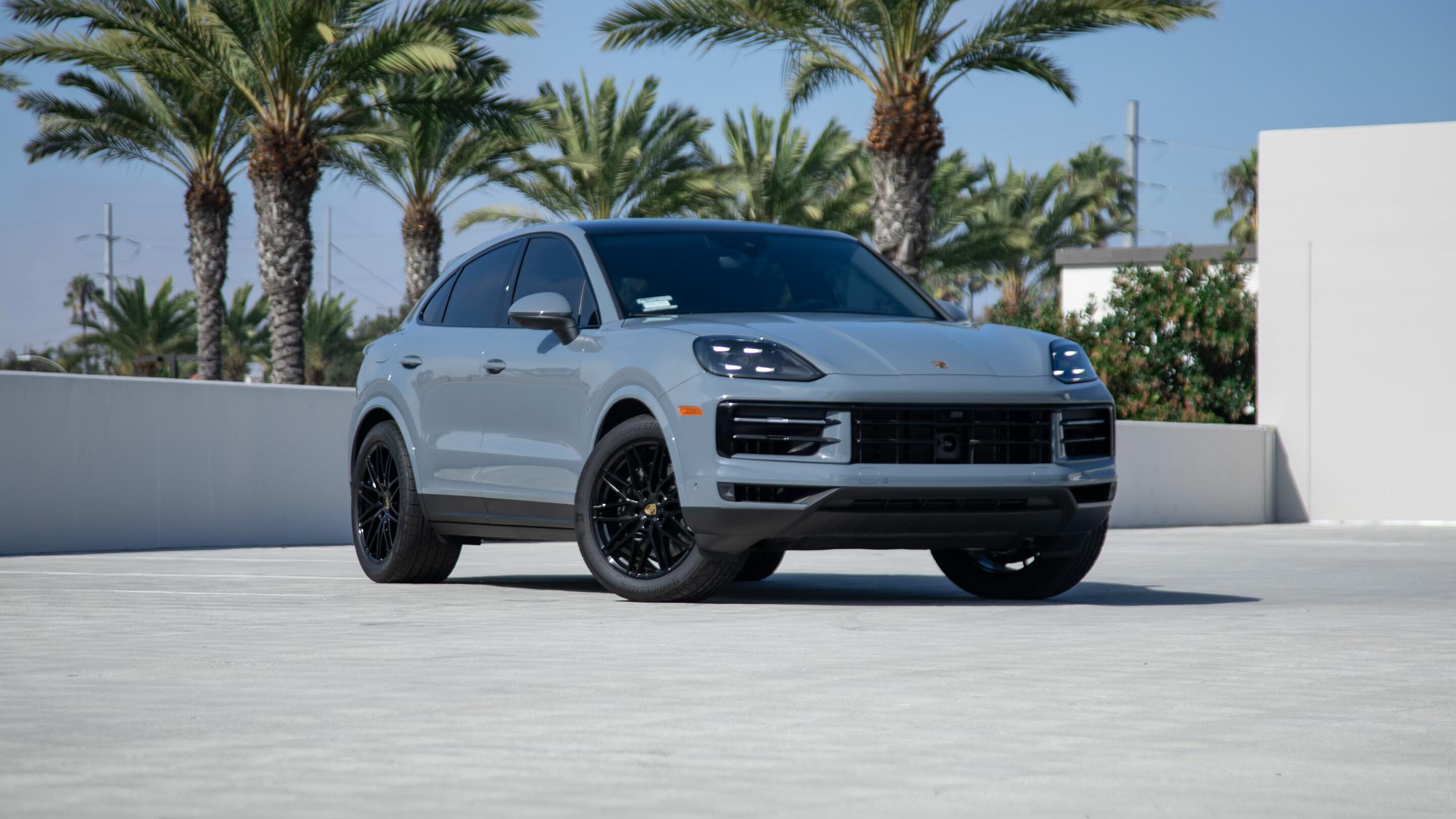 Porsche Cayenne 2024 in Long Beach, CA