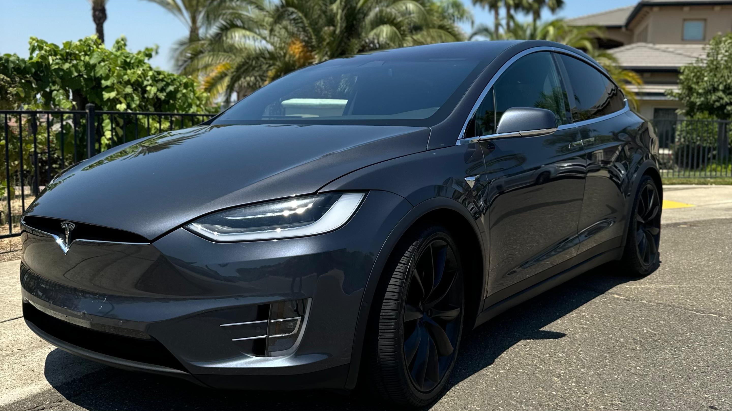 Tesla Model X 2018 in Sacramento, CA