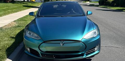 Tesla Model S 2015