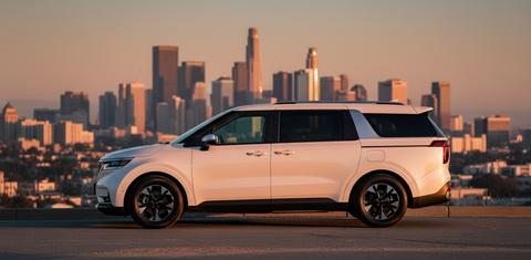 Kia Carnival Hybrid 2026