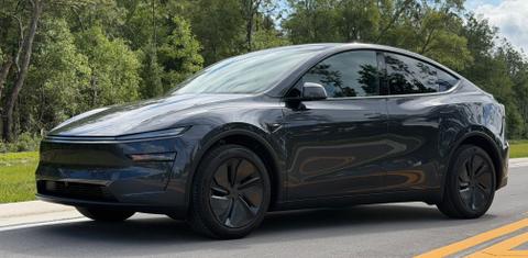 Tesla Model Y 2026