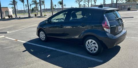 Toyota Prius c 2016
