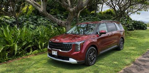 Kia Carnival Hybrid 2026