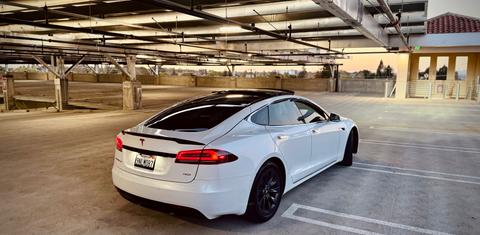 Tesla Model S 2018
