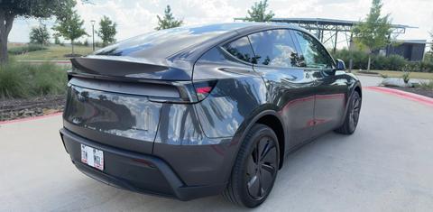 Tesla Model Y 2026