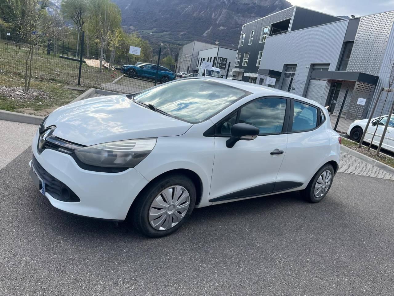 Renault CLIO IV 2016 à Grenoble