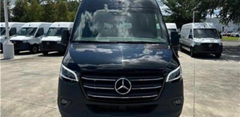 Mercedes-Benz Sprinter 2024