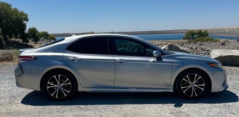 Toyota Camry Hybrid 2019