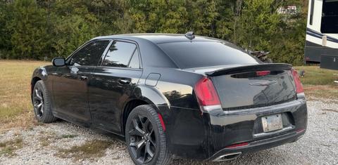Chrysler 300 2021