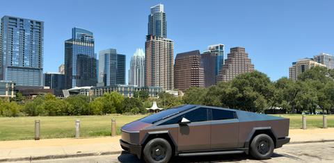 Tesla Cybertruck 2026