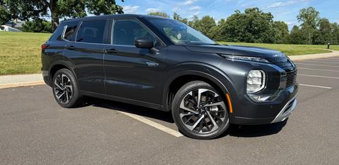 Mitsubishi Outlander Plug-In Hybrid 2025