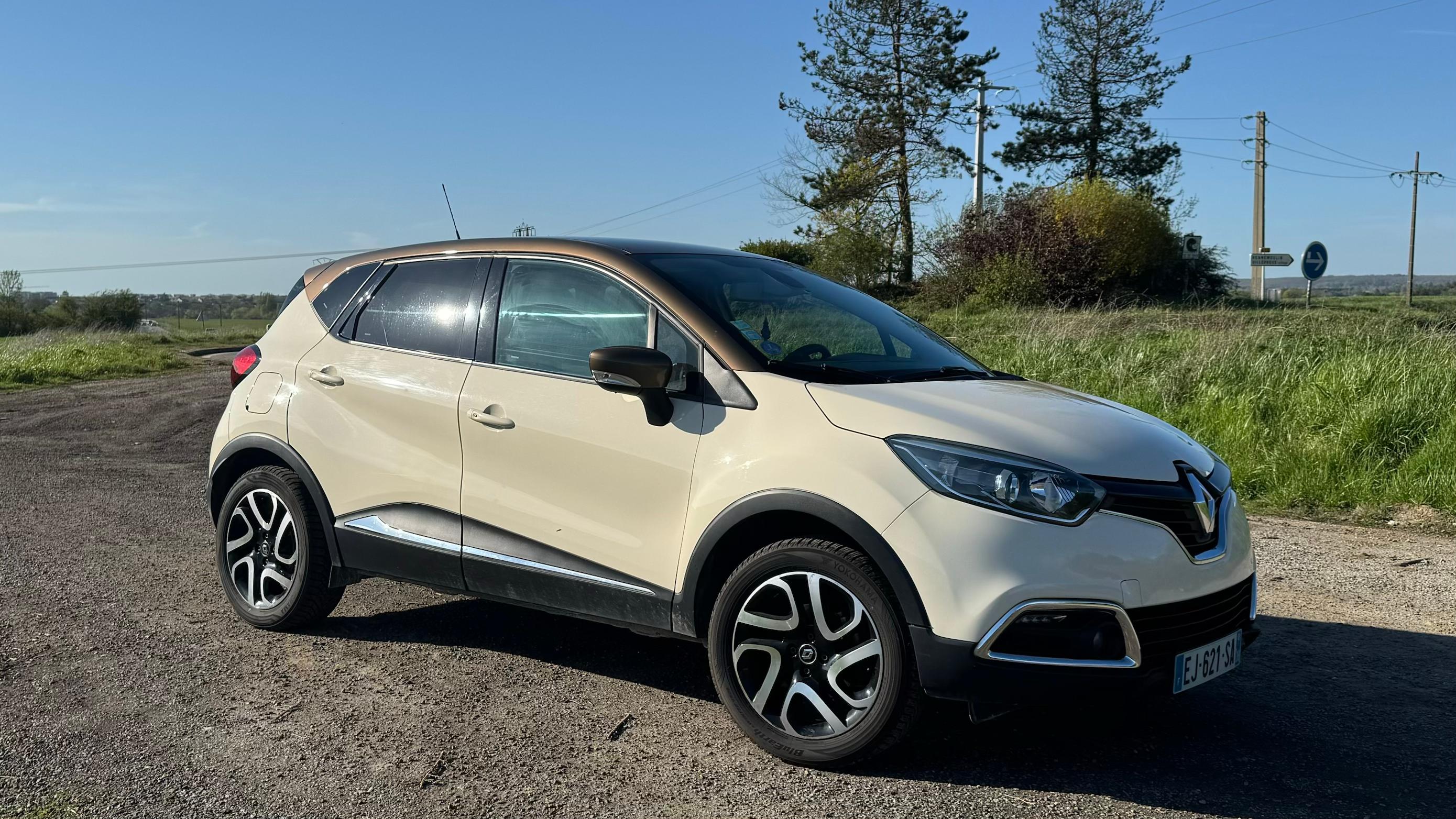Renault CAPTUR 2017 à Versailles