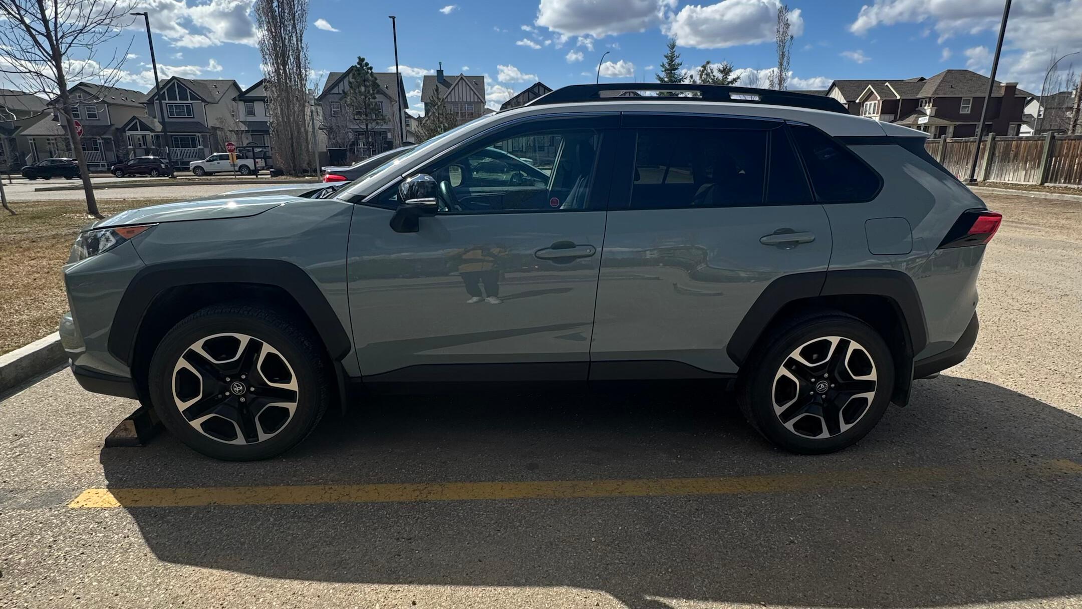 Toyota RAV4 2020 à Edmonton, AB