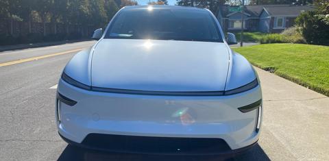 Tesla Model Y 2026