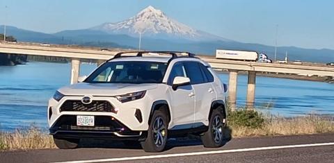 Toyota RAV4 Plug-In Hybrid 2025