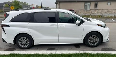 Toyota Sienna 2025