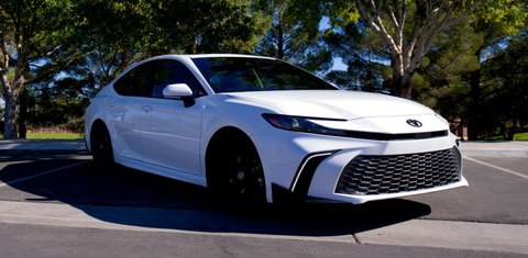 Toyota Camry Hybrid 2025