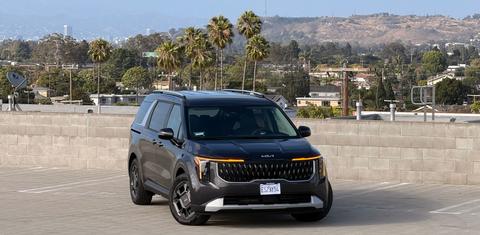 Kia Carnival Hybrid 2026
