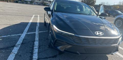 Hyundai Elantra 2025