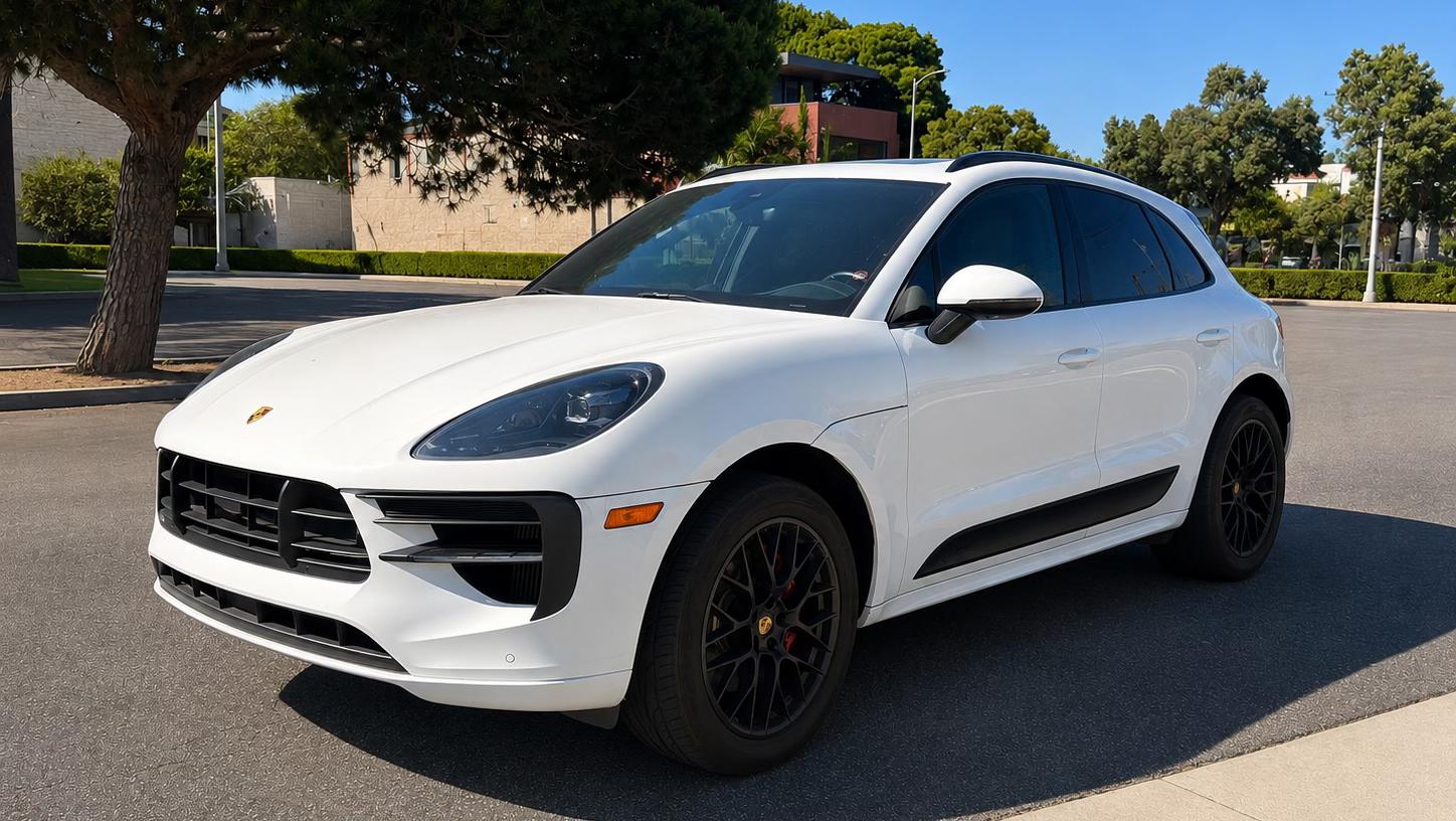 Porsche Macan 2021 in Los Angeles, CA