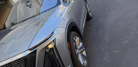 Cadillac VISTIQ 2026