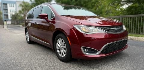 Chrysler Pacifica 2017