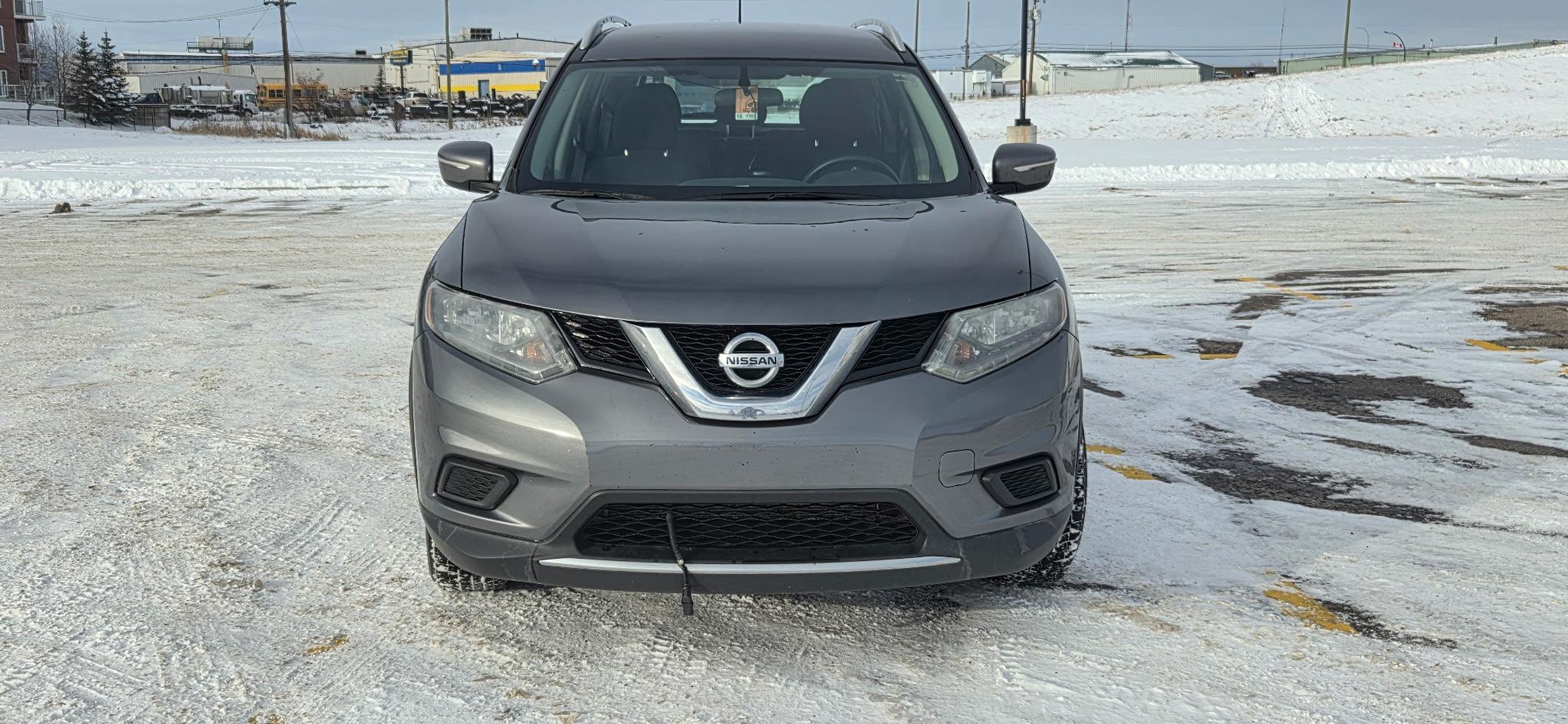 Nissan Rogue 2014 in Airdrie, AB