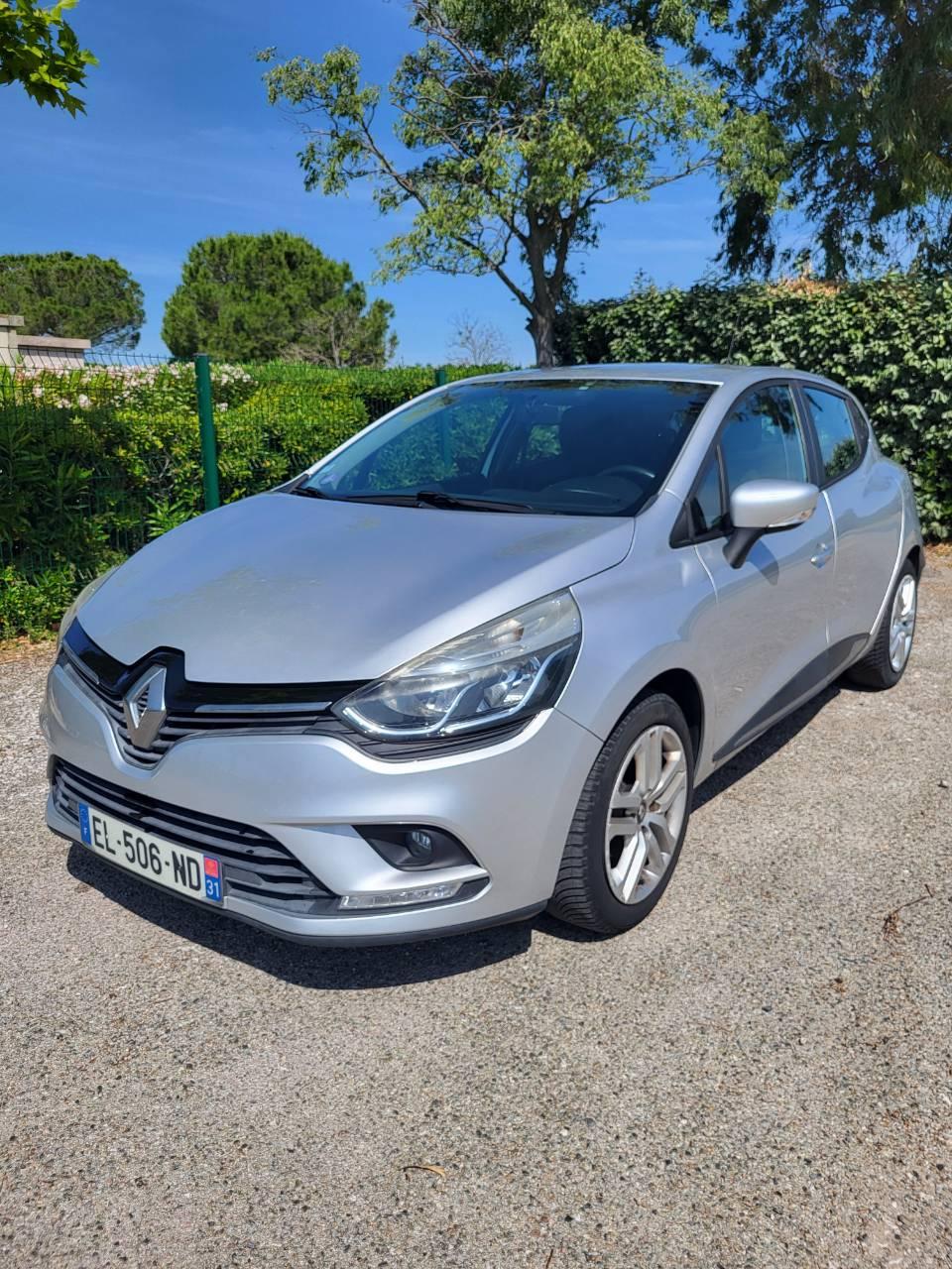 Renault CLIO IV 2017 in Saint-Estève