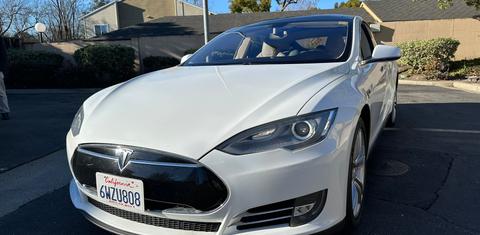 Tesla Model S 2013