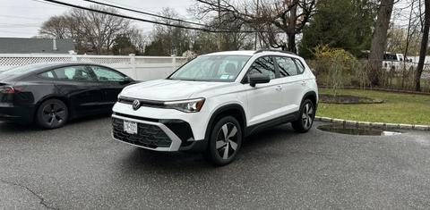 Volkswagen Taos 2025