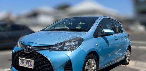 Toyota YARIS 2015