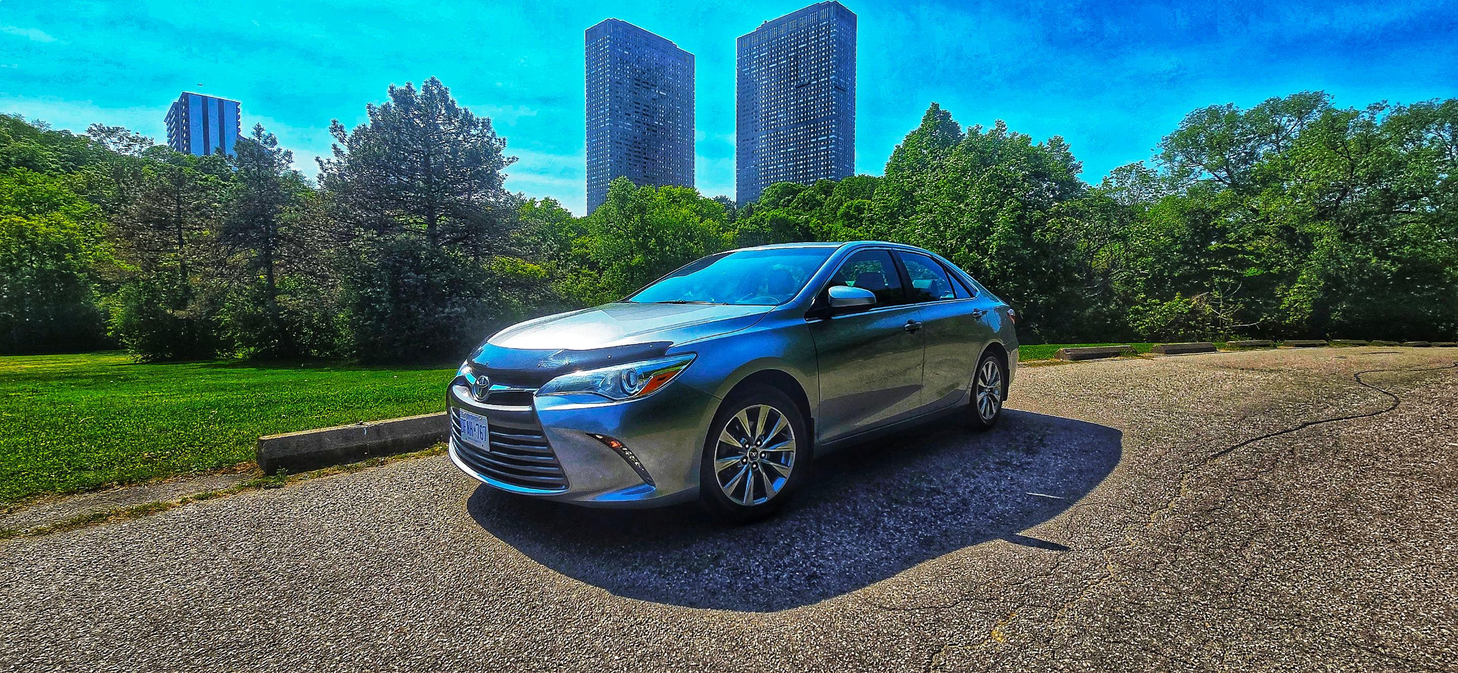 Toyota Camry 2015 à 