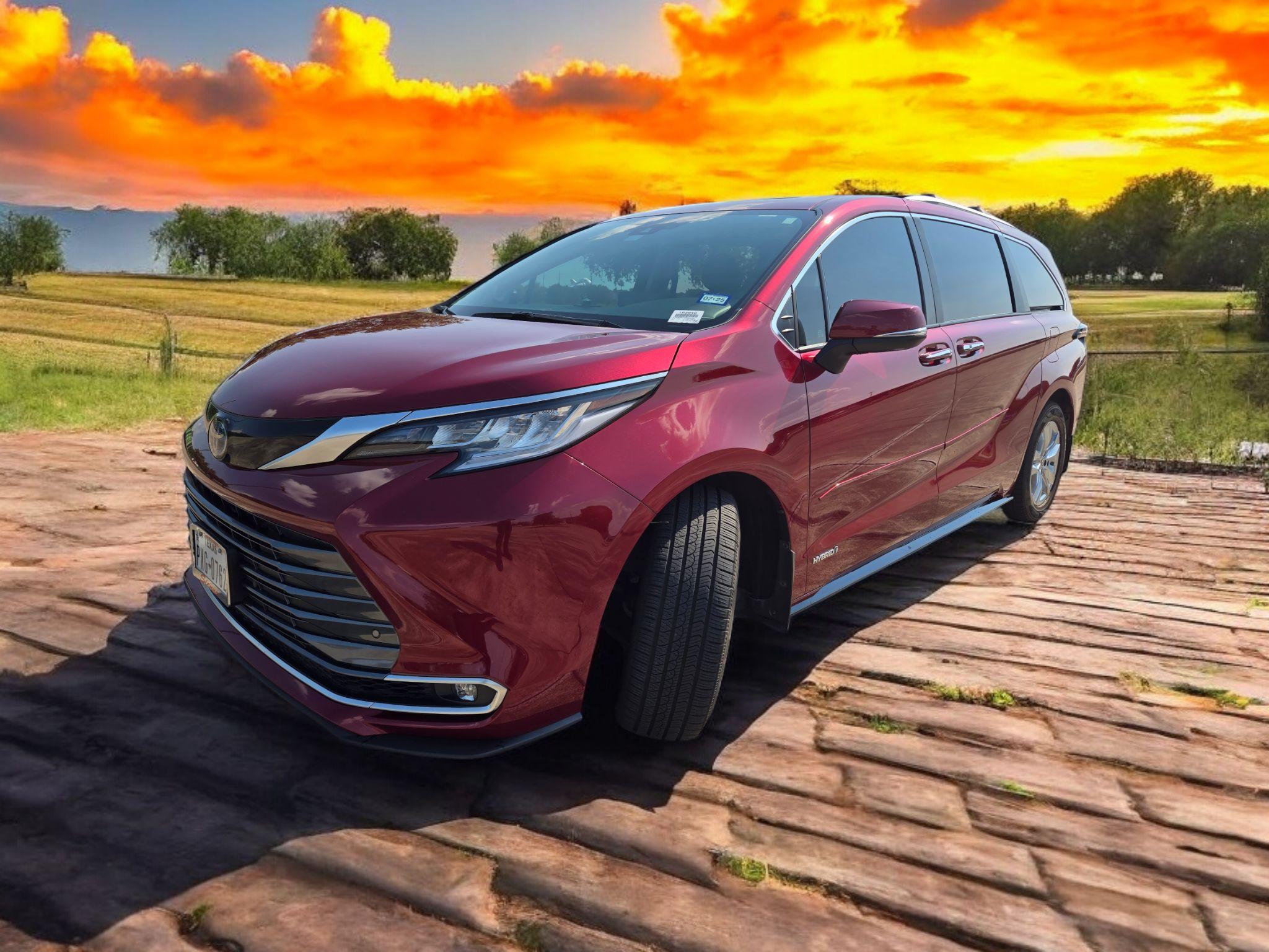 Toyota Sienna 2021 in Pearland, TX