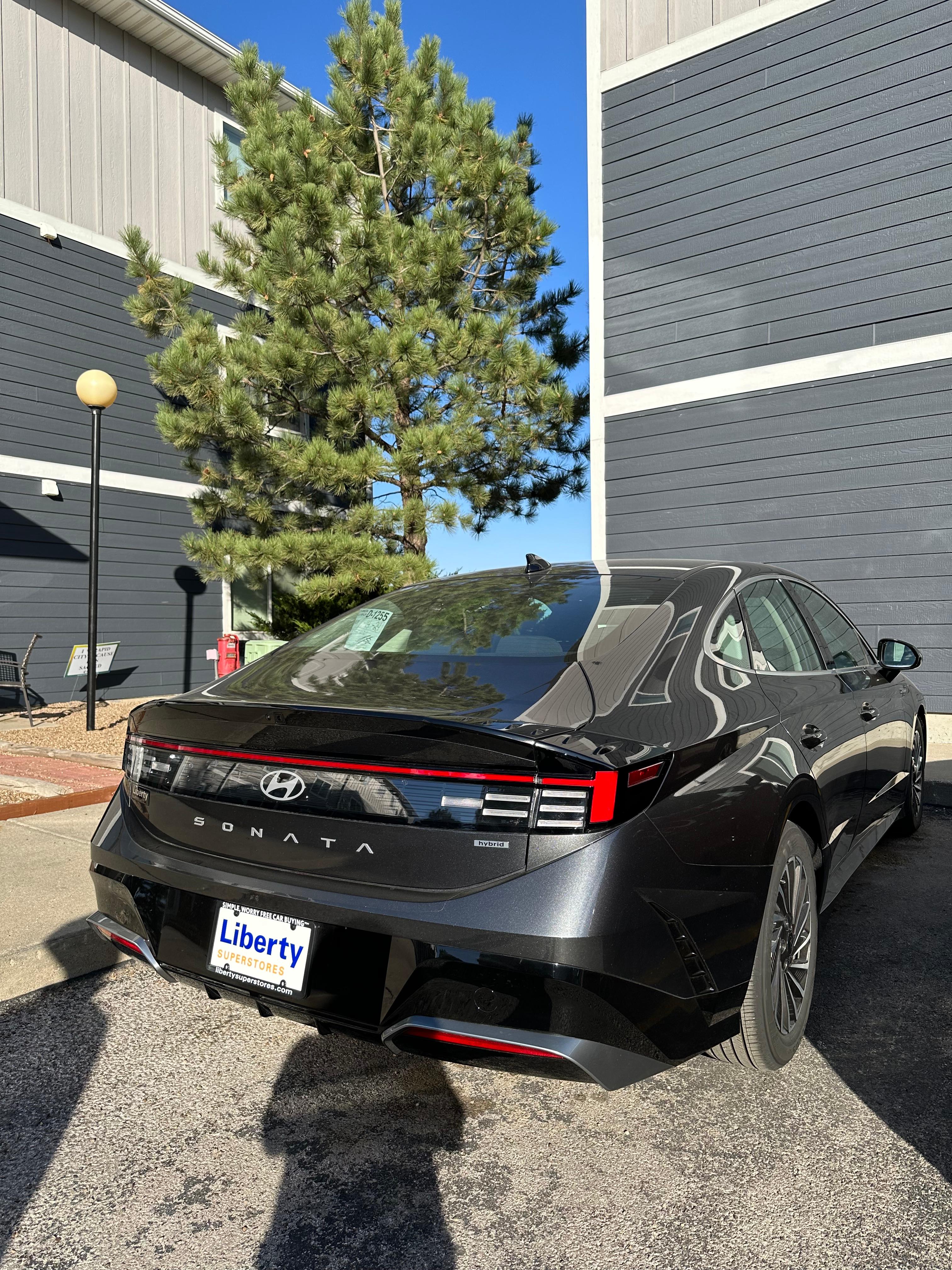 Hyundai Sonata Hybrid 2024 in Duluth, MN