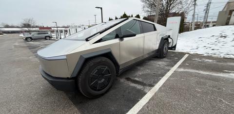 Tesla Cybertruck 2025
