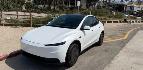Tesla Model Y 2026