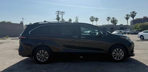 Toyota Sienna 2026
