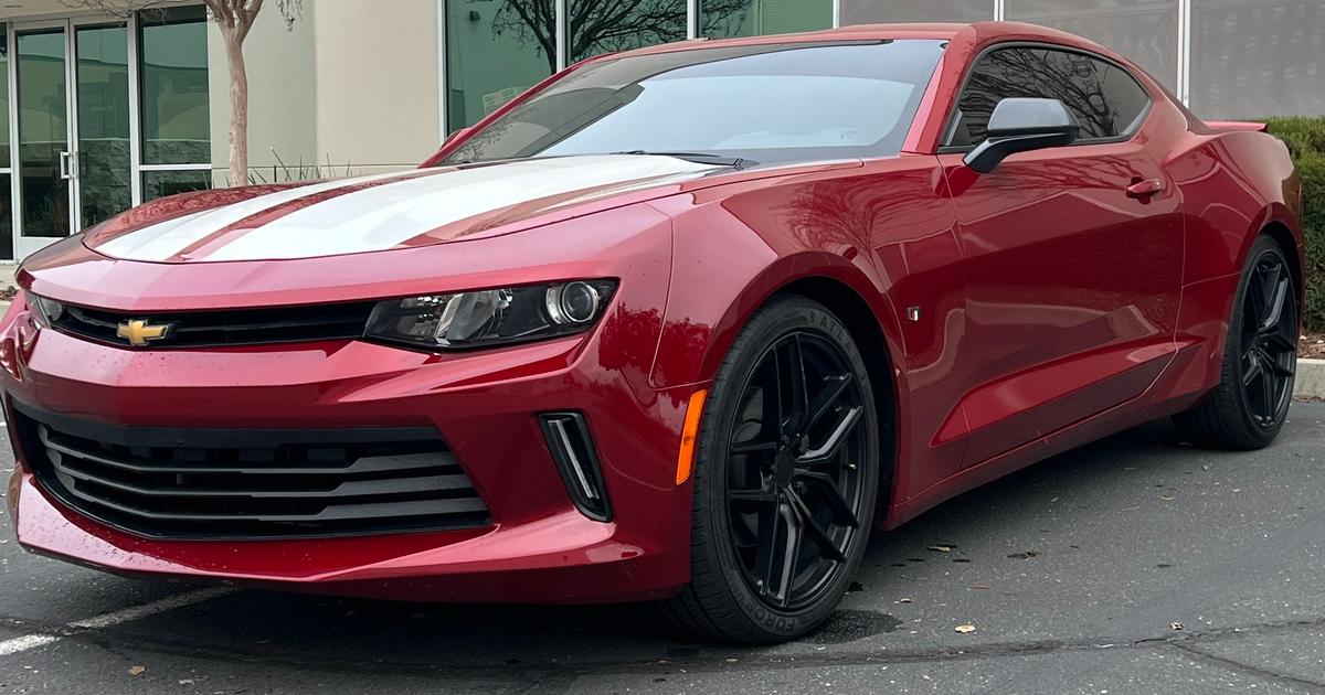 Chevrolet Camaro 2017 rental in Sacramento, CA by Carlos G. Turo