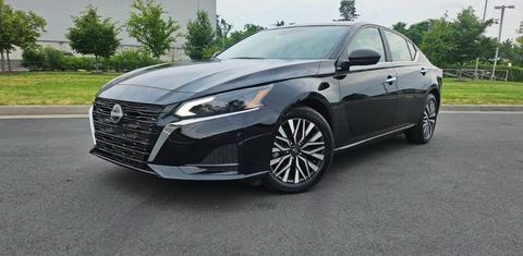 Nissan Altima 2025