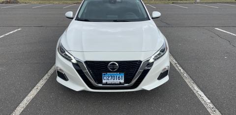 Nissan Altima 2021