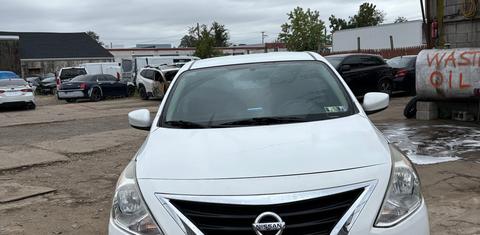 Nissan Versa 2016
