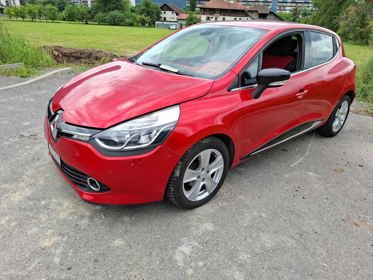 Renault CLIO IV 2014 à Metz