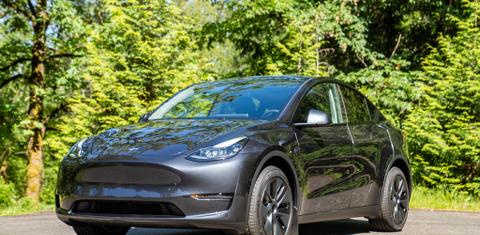 Tesla Model Y 2024