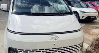 Hyundai STARIA 2023 — Truck rental alternative in Mascot