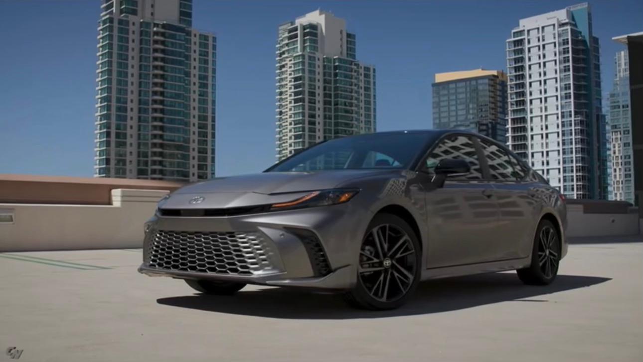 Toyota Camry Hybrid 2026 in Jacksonville, FL