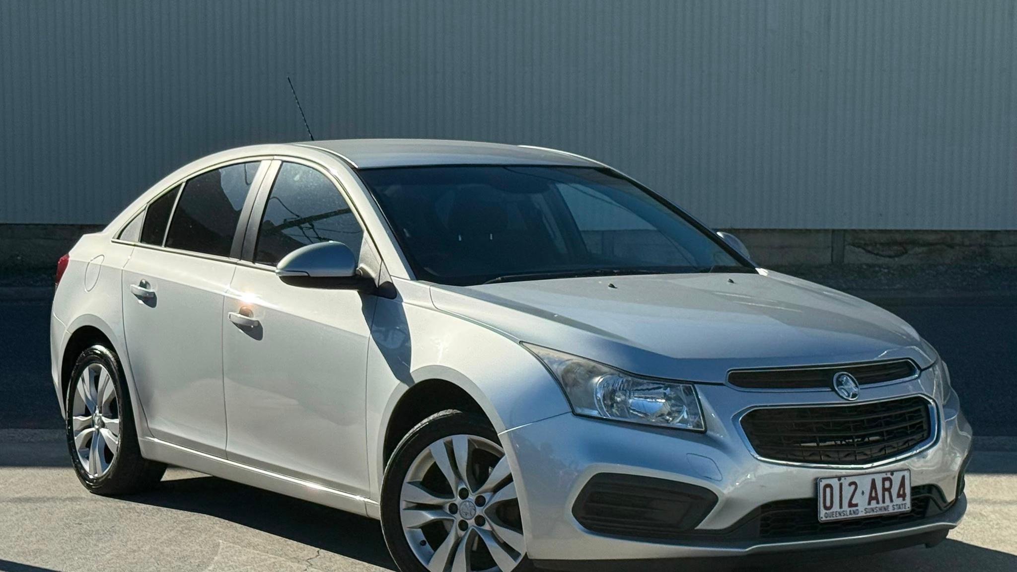 Holden CRUZE 2015 in Albion