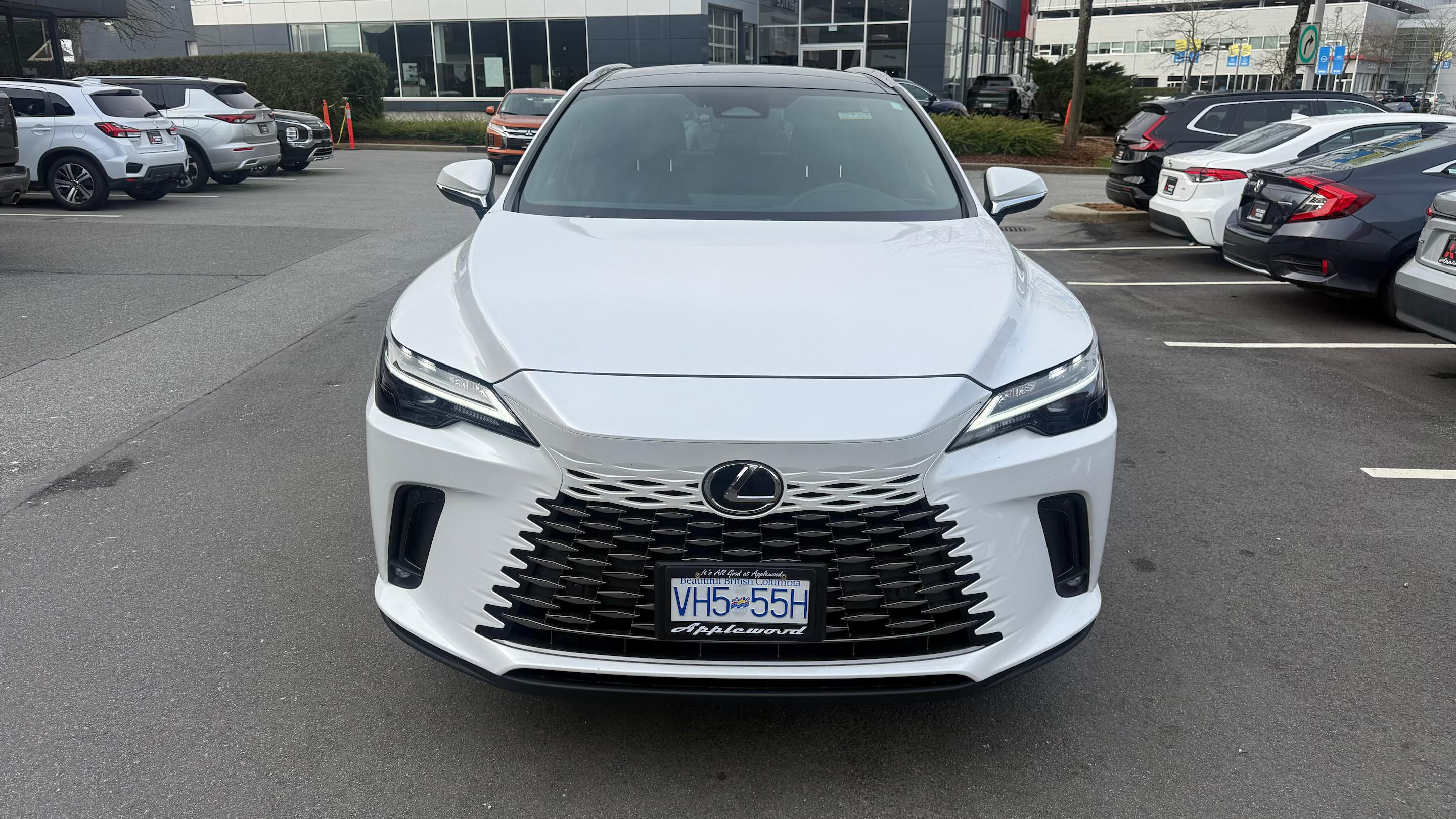 Lexus RX 2023 à Richmond, BC