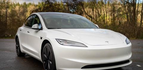 Tesla Model 3 2024